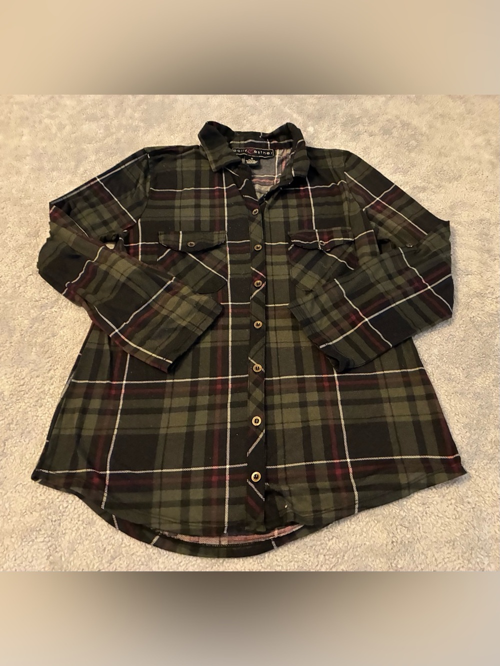 Women’s Polly & Esther Size Medium Plaid Button-Front Shirt - Olive Green